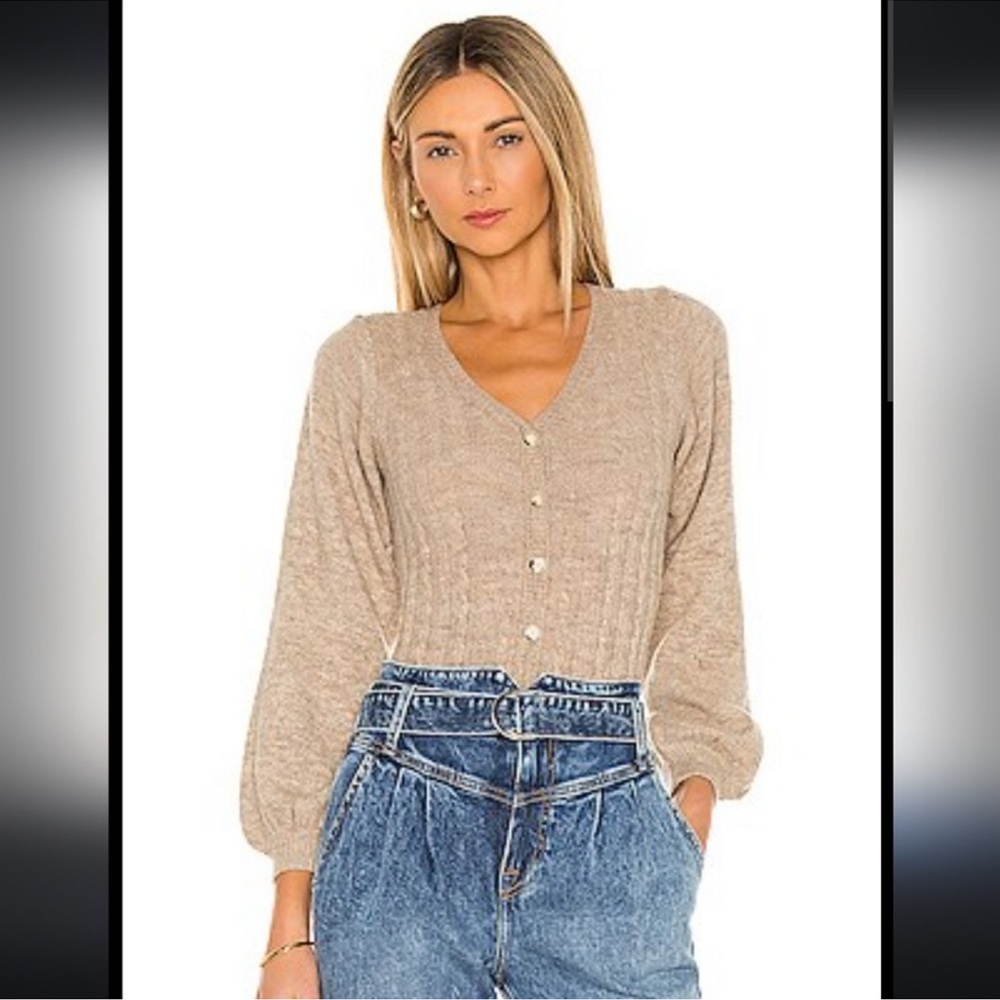 Beige V-Neck Button-Up Sweater tach USA small